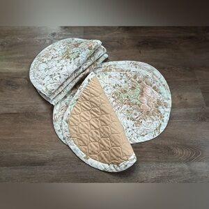 Floral quilted 70s placemats set of six